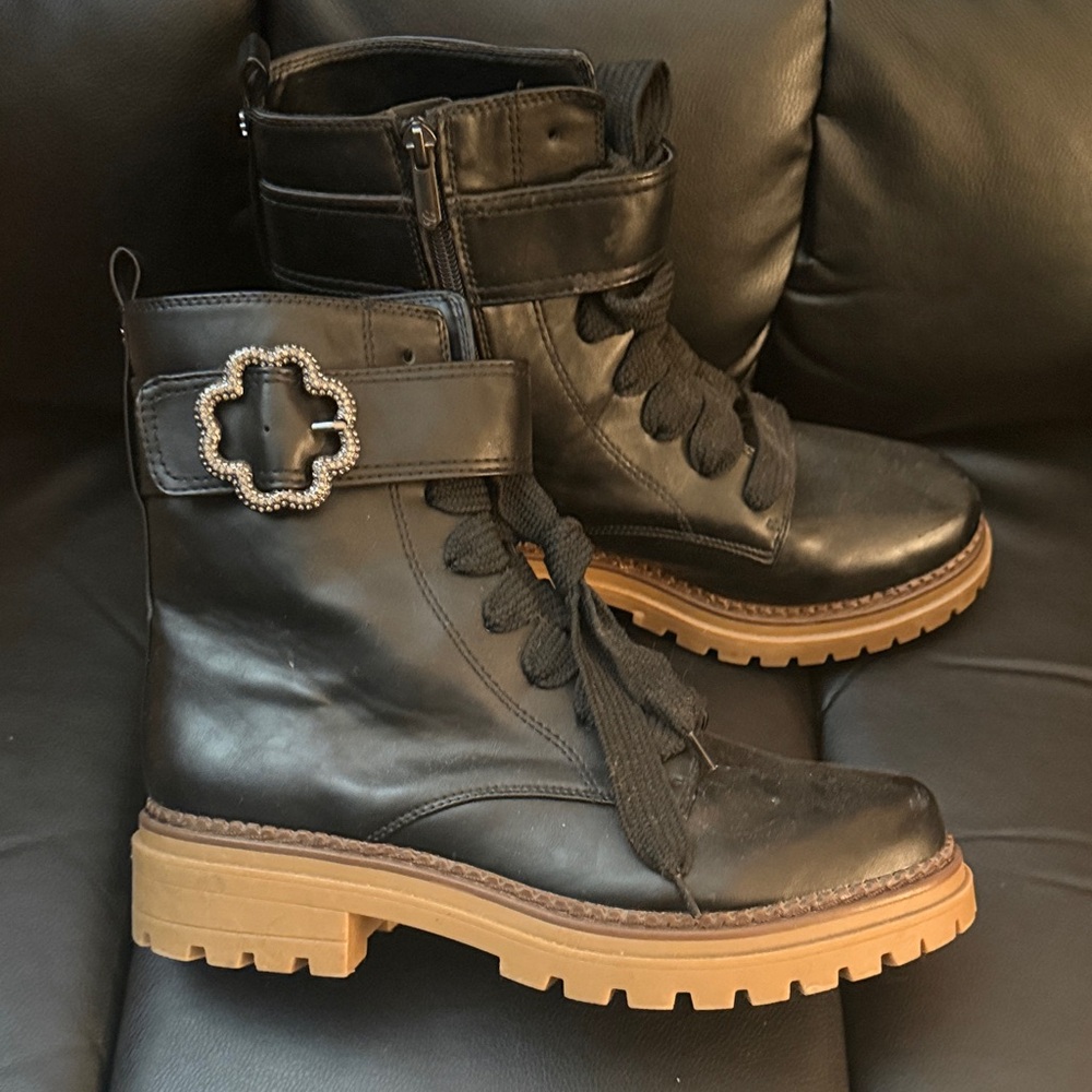 Sam & Libby Black Combat Boots with Tan Soles- sz 11